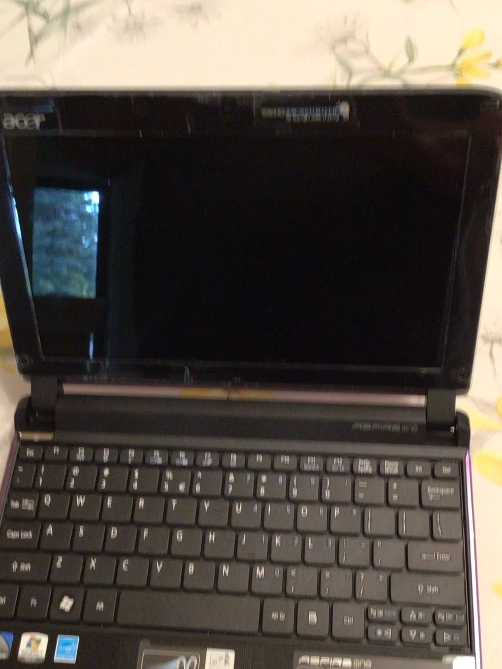 Acer Purple Compact Laptop with Gloss Finish   Acer  aspire one  lost in time
